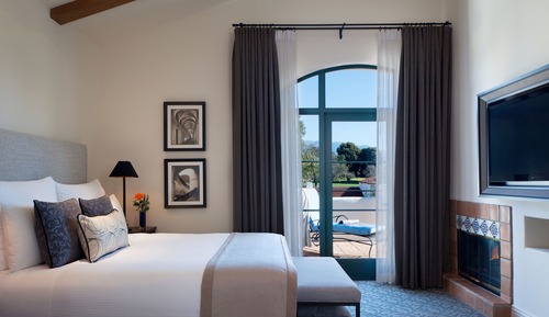 ONE BEDROOM SPA PENTHOUSE SUITE - KING BED