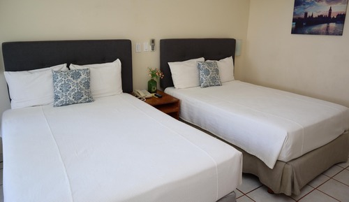 Habitación estándar doble, vistas parciales al mar