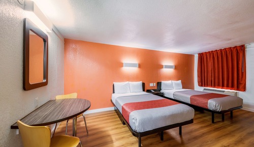 Habitación estándar, 2 camas dobles, accesible para personas con discapacidad, fumadores