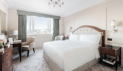 Habitación superior (1 Queen Bed)