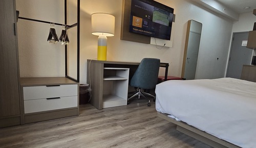 Habitación, 1 cama de matrimonio grande, accesible para personas con discapacidad, no fumadores