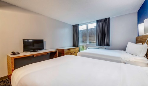 Habitación Deluxe, 2 camas de matrimonio, no fumadores, vistas a la ciudad