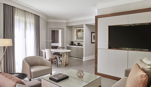Suite (Metropolitan)