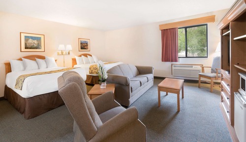 Suite estudio, 2 camas de matrimonio, no fumadores