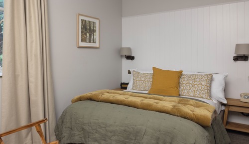  Coach House Luxe Suite