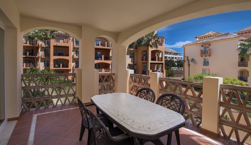 Apartamento, 2 habitaciones, no fumadores, balcón