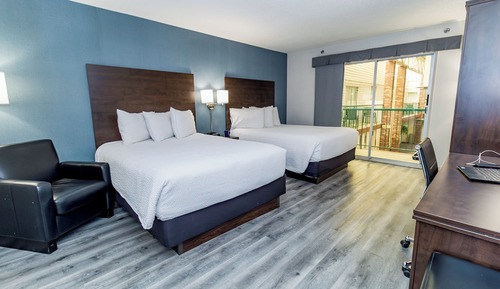 Habitación Premier, 2 camas de matrimonio, balcón