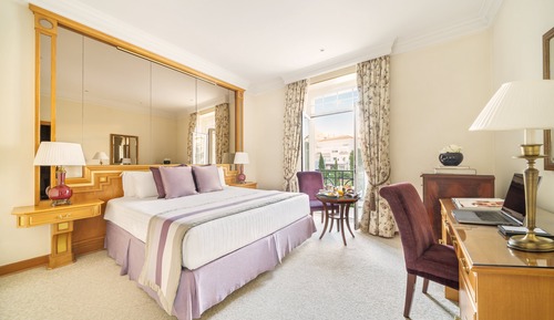 Habitación estándar con 1 cama doble o 2 individuales