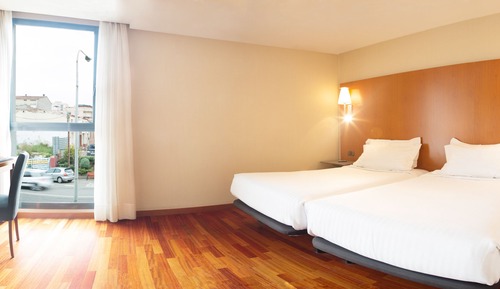 Habitación con 1 cama doble o 2 individuales