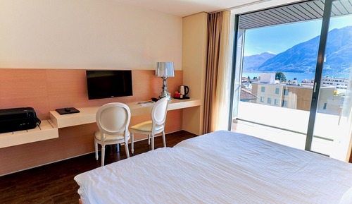 Habitación Confort doble, balcón, vistas al lago