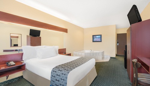 Suite, 1 cama de matrimonio, bañera de hidromasaje