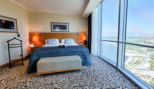 Suite junior, 1 cama de matrimonio grande, no fumadores, vistas a la montaña