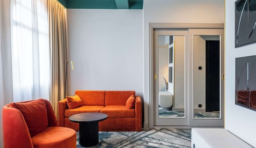 Suite junior, 1 cama de matrimonio grande con sofá cama