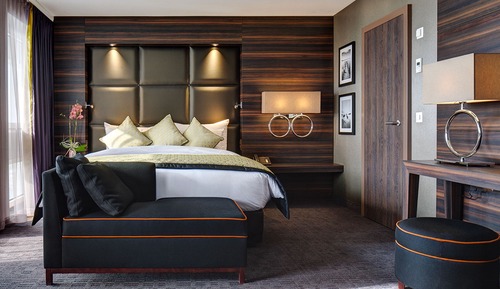 Suite superior, vistas al lago