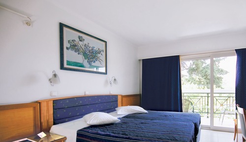 Habitación estándar con 2 camas individuales