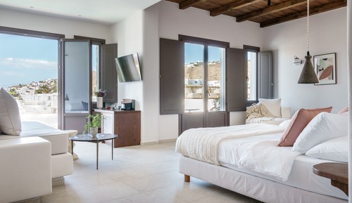 Suite estudio superior, junto a la piscina