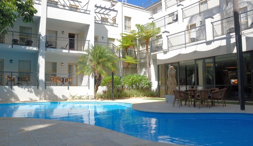 Habitación superior, vistas a la piscina