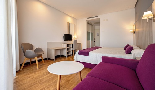 Habitación Deluxe, balcón, vistas a la piscina