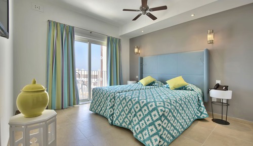 Suite, vistas al mar