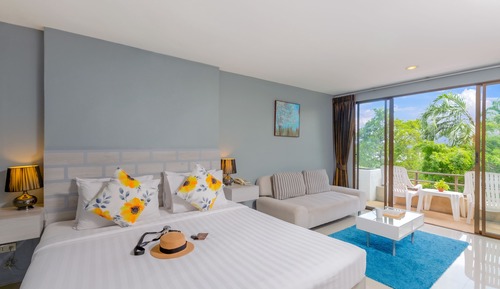 Grand Deluxe with Pool View