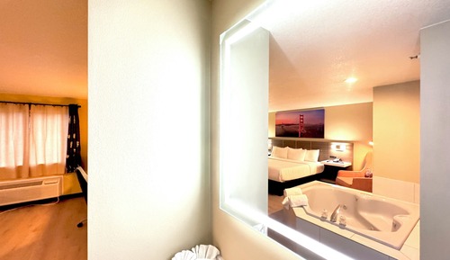 Suite Business, 1 cama de matrimonio grande, no fumadores, bañera de hidromasaje
