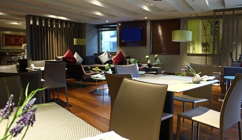 Habitación, 1 cama de matrimonio grande, acceso al Business Lounge