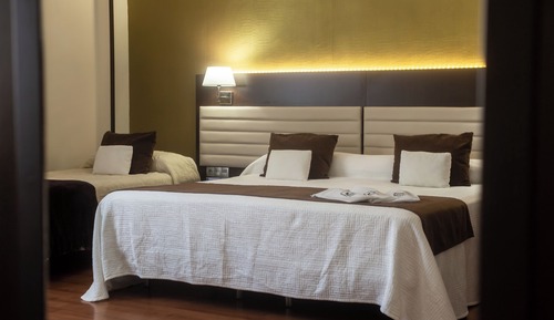 Habitación doble con cama supletoria