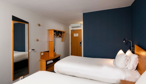 Habitación estándar (with Free Hot Breakfast)