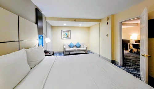Suite, 1 cama de matrimonio grande con sofá cama (Additional Living Area)