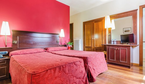 Habitación doble (with views)