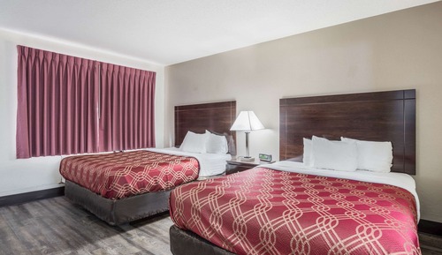Habitación estándar, 2 camas de matrimonio, fumadores, planta baja