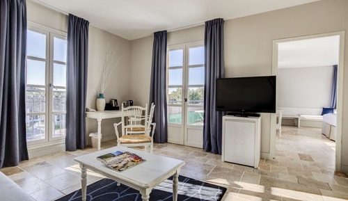 Suite, terraza, vistas al mar
