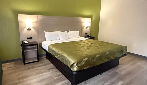 Habitación estándar, 1 cama de matrimonio grande con sofá cama, no fumadores