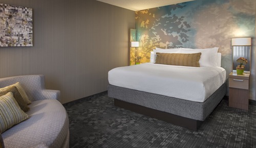 Habitación, 1 cama de matrimonio grande con sofá cama (Mobility/Hearing Accessible, Tub)