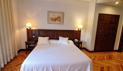 Habitación triple (2 adults + 2 children)
