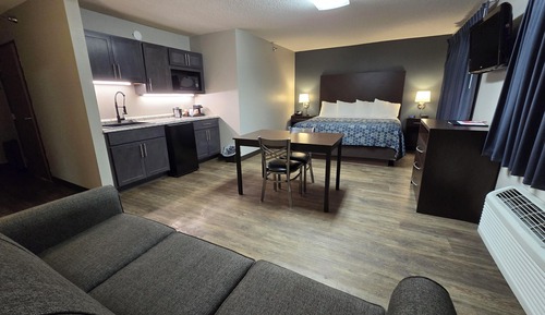 Suite, 1 cama de matrimonio grande, no fumadores (Efficiency, Upgrade)