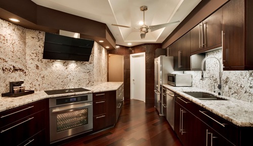 Suite presidencial, 2 habitaciones (1 king and 2 queen beds)