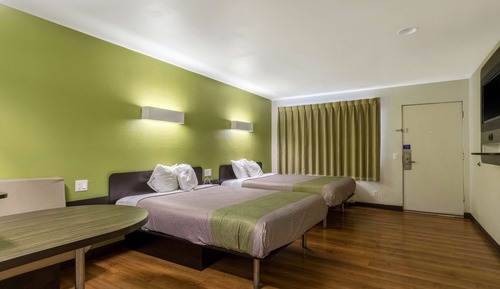 Habitación estándar, 2 camas de matrimonio, no fumadores