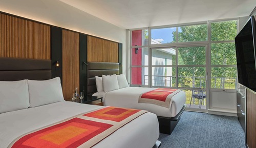 Habitación estándar, 2 camas de matrimonio (Aspen Junior Queens Suite)