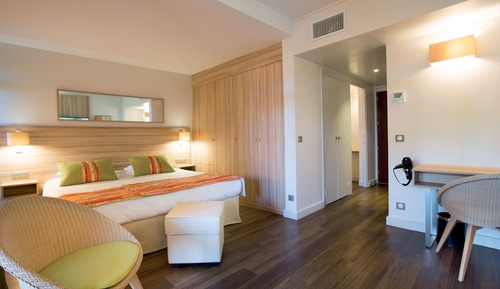 Habitación Confort con 1 cama doble o 2 individuales