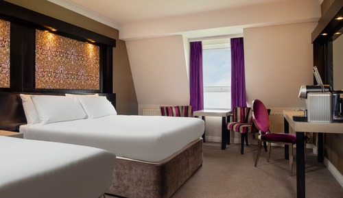 Deluxe Double+Single Bedded Room