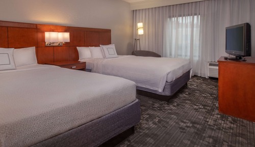 Suite, varias camas, accesible para personas con discapacidad (Hearing One Bedroom)