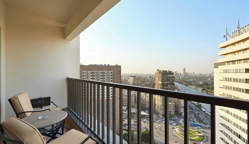 Suite ejecutiva, 1 cama de matrimonio grande, no fumadores, balcón