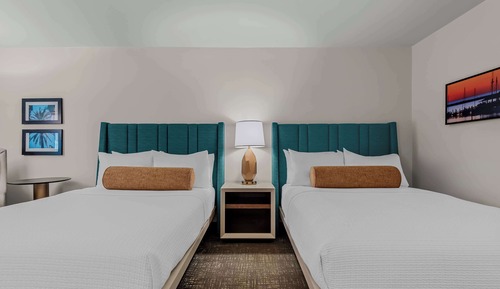 Suite, 2 camas de matrimonio, no fumadores, frigorífico y microondas (Larger Room)