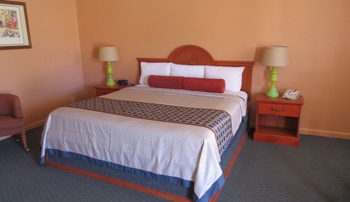 Habitación económica, 1 cama de matrimonio, no fumadores, baño privado