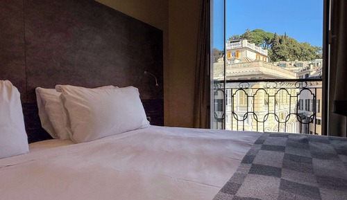Habitación superior, 1 cama de matrimonio grande, no fumadores, vistas a la ciudad