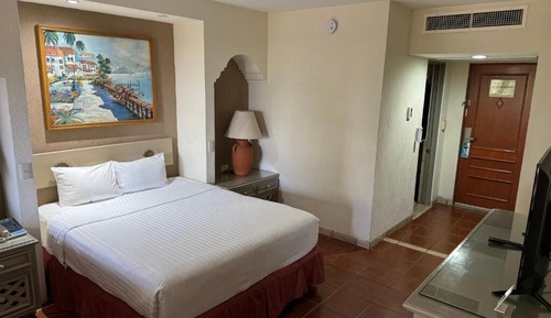 Habitación superior, 1 cama de matrimonio, vistas a la ciudad