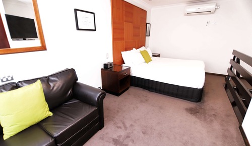Suite superior, 1 cama de matrimonio grande, no fumadores, bañera de hidromasaje (Living Room)