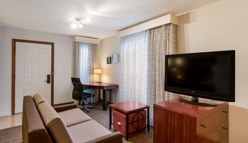 Suite, 1 cama de matrimonio grande, no fumadores (with Sofabed, Full Kitchen)