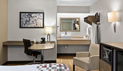 Habitación superior, 1 cama de matrimonio grande (Smoke Free)